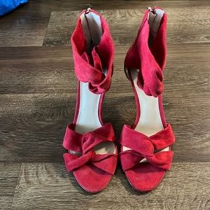 🎉 BOGO free 🎉 Vince Camuto Red Heels
